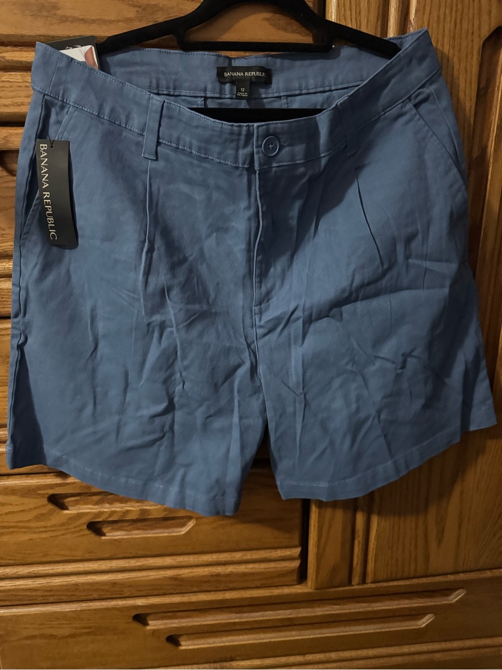 Banana Republic woman Slate Blue Flat-Front Shorts size 12